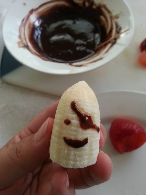 making a pirate face on a banana