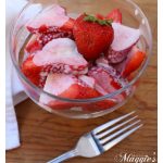 Fresas con Crema, or Strawberries and Cream, is an all-time favorite Mexican dessert. This creamy and delicious recipe is something that is sure to hit that sweet spot. by Mama Maggie's Kitchen