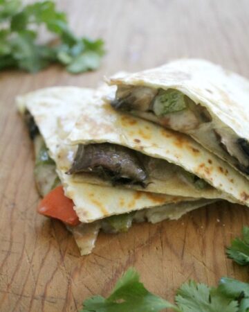 Veggie Quesadillas are light and delicious. They come together easily and make a great meatless meals. Hope you enjoy! By Mama Maggie’s Kitchen