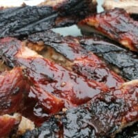 Dr Pepper Chipotle BBQ Ribs - bbq, grill, grilling, game day food - via @MamaMaggiesKitchen