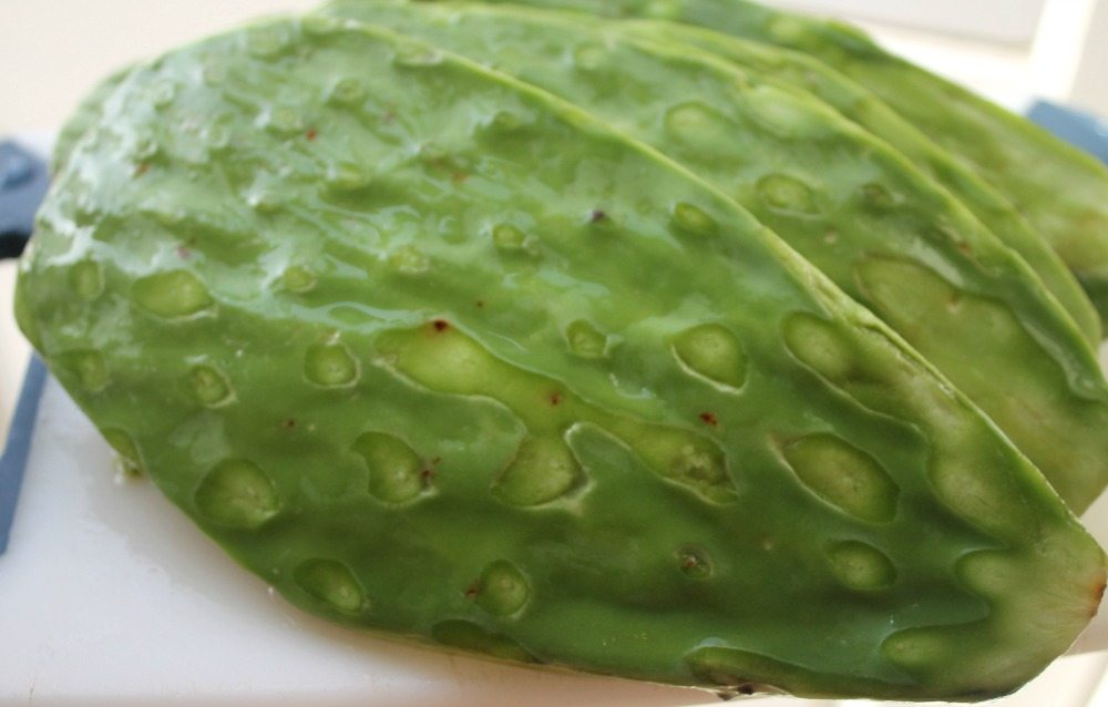 Nopales con Huevo (Cactus with Eggs) is an easy and healthy breakfast. Add tortillas and enjoy this Mexican food favorite. By Mama Maggie’s Kitchen
