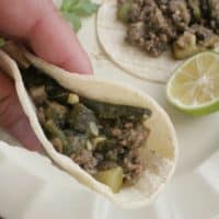 You won’t miss the meat with these Lentil and Poblano Chile Tacos (Tacos de Lentejas y Rajas de Chile Poblano). So yummy, so delicious, and 100% vegan. Top with salsa, and serve with refried beans. Hope you enjoy! By Mama Maggie’s Kitchen